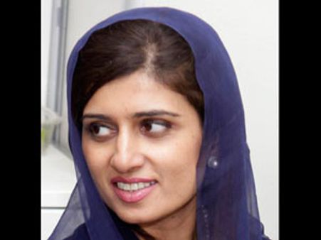 அமைச்சர் ஹினா பேச்சால் அமெரிக்கா கடும் டென்ஷன்- அமெரிக்காவிலிருந்து திரும்ப உத்தரவிட்டாரா கிலானி?