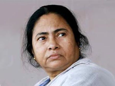 தொழிற்கூடங்கள் அமைக்க அதிகாரிகளுக்கு லஞ்சம் தராதீர்கள்- மமதா கோரிக்கை