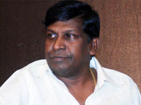 வடிவேலு குறித்து அவதூறாகப் பேச வங்கி அதிகாரிக்கு சென்னை உயர்நீதிமன்றம் தடை