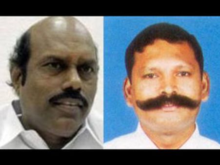 திருச்சி மேற்கு இடைத் தேர்தல்- எ.வ.வேலு, செல்வகணபதி ஹோட்டல் அறைகளில் ரெய்டு