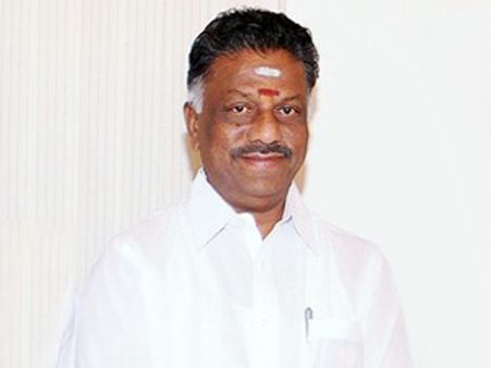 போட்டி வேட்பாளர் 11 ஓட்டுக்களில் வென்றதால்- ஓ.பன்னீர்செல்வம் வீட்டை நொறுக்கிய அதிமுகவினர்