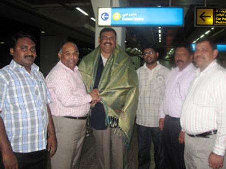 துபாயில் இந்திய யூனியன் முஸ்லிம் லீக் நிர்வாகிக்கு சிறப்பான வரவேற்பு