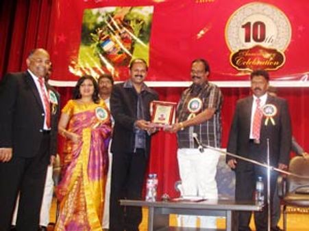 துபாய் தமிழ்ச் சங்க 10ம் ஆண்டு விழா-கலகலப்பூட்டிய லியோனி பட்டிமன்றம் : ஆயிரக்கணக்கானோர் பங்கேற்பு