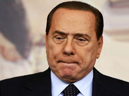 இத்தாலி பிரதமர் பெர்லுஸ்கோனி பதவி விலகினார்-ரோமில் மக்கள் கொண்டாட்டம்