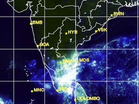 மழை குறித்த கணிப்புகள் துல்லியமா இல்லை என வானிலை மையம் மீது மக்கள் அதிருப்தி