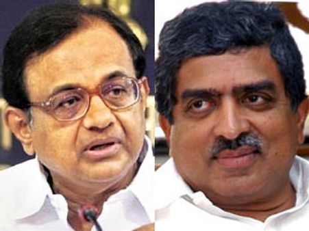 நந்தன் நிலகேனி நடவடிக்கைகள் குறித்து பிரதமரிடம் ப.சிதம்பரம் புகார்