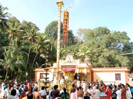 அச்சன்கோவில் ஐயப்பன் கோவிலில் மண்டல திருவிழா துவக்கம்: 25ல் தேரோட்டம்