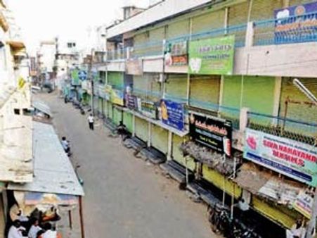 முல்லைப் பெரியாறு பிரச்சனை: ஈரோடு, கரூரில் ஒருநாள் கடையடைப்பு - ரூ.330 வர்த்தகம் பாதிப்பு