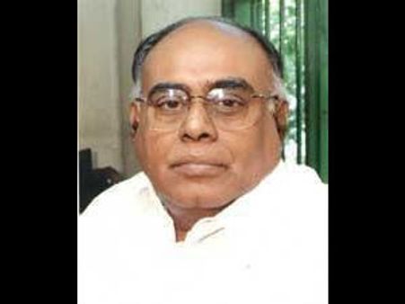 அதிமுக கொள்கை பரப்பு இணைச் செயலாளர் பதவியிலிருந்து பழ. கருப்பையா திடீர் நீக்கம்