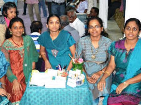 கலைநிகழ்ச்சிகளுடன் ஷார்ஜாவில் புத்தாண்டு விழா கொண்டாடிய ந‌க‌ர‌த்தார்