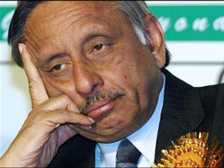 இன்னும் 45 வருடத்துக்கு தமிழகத்தில் காங். ஆட்சிக்கு வர முடியாது... அய்யர் 'பகீர்'!