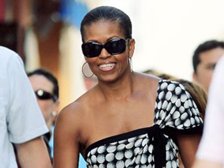 ரூ.25 லட்சத்திற்கு உள்ளாடைகள் வாங்கிய மிஷல்!