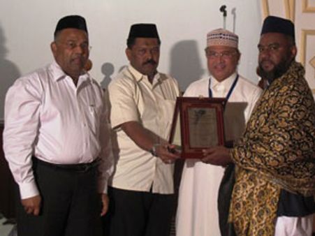 துபாய் ஈமான் அமைப்பு நடத்திய மீலாது பெருவிழா