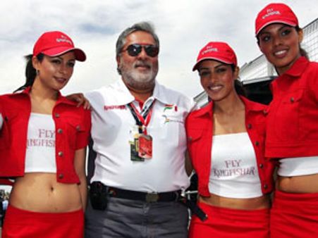 சம்பளப் பாக்கிக்காக வருத்தப்படுகிறேன், ஆனால் மீடியாக்கள் செய்வது சரியல்ல-மல்லையா