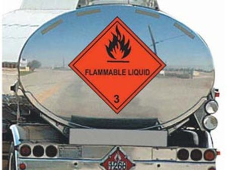 முத்தரப்பு பேச்சில் உடன்பாடு- டேங்கர் லாரி உரிமையாளர்களின் 7 நாள் வேலை நிறுத்தம் முடிவுக்கு வந்தது