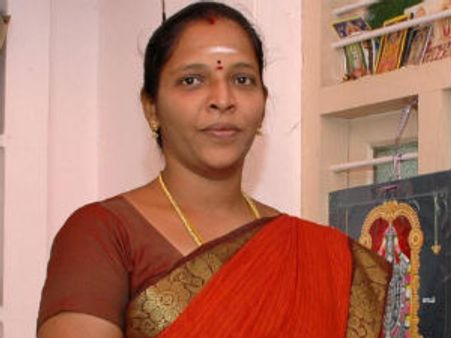 சங்கரன்கோவில்-32 அமைச்சர்களை களம் இறக்கி முதலிடத்தைப் பிடித்த ஜெயலலிதா!