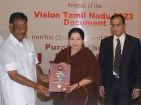 வறுமை ஒழிந்த தமிழகத்தை உருவாக்க மார்ட்டின்லூதர் கிங்கைப் போல் கனவு காண்கிறேன்: முதல்வர் ஜெயலலிதா