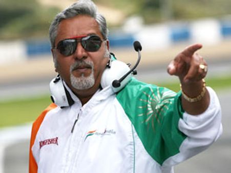 மல்லையா மிரட்டலுக்கு பணிந்த கிங்பிஷர் ஏர்லைன்ஸ் ஊழியர்கள்: ஸ்டிரைக் வாபஸ்