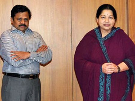 இலங்கை செல்லும் எம்.பிக்கள் குழுவில் அதிமுகவின் ரபி பெர்னார்ட்!