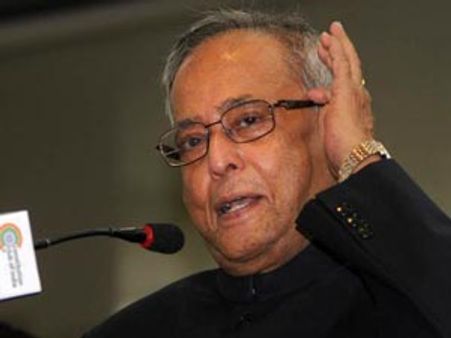 பிரணாப் உறுதியளித்ததால் நகைக்கடைக்காரர்கள் போராட்டம் வாபஸ்!