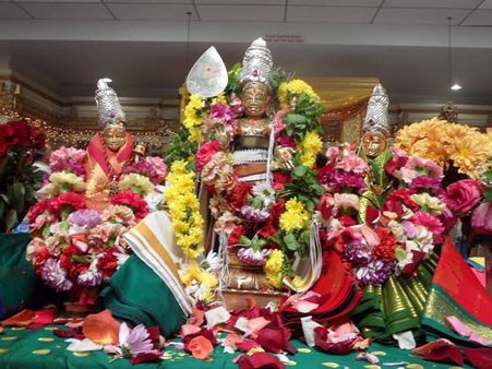 பால்குடம் காவடியுடன் அமெரிக்காவில் பங்குனி உத்திர விழா.. ஏராளமான தமிழர்கள் பங்கேற்பு!