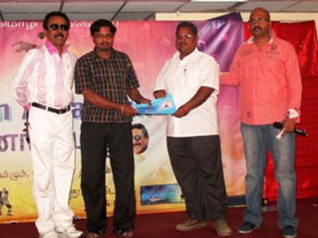 துபாயில் ஸ்மைல் அமைப்பின் தமிழ்த் திருவிழா