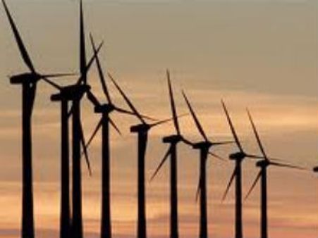 மின் உற்பத்தி அதிகமானதால் காற்றாலைகளை நிறுத்த சொல்லவில்லை: அரசு