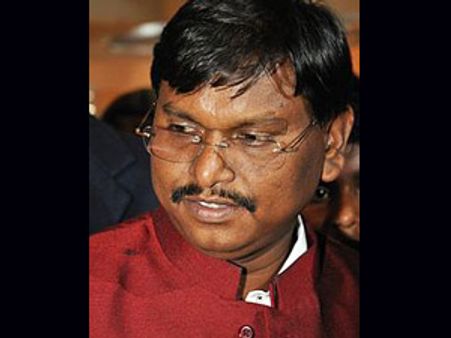 ஹெலிகாப்டர் விபத்து- உயிர் தப்பினார் ஜார்க்கண்ட் முதல்வர் அர்ஜூன் முண்டா