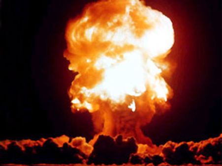 8 விநாடிகளில் இந்தியா மீது அணு குண்டு போட முடியுமாம் பாகிஸ்தானால்...!