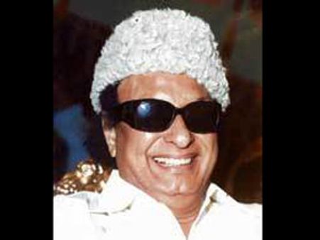 எம்.ஜி.ஆர். எழுதிய 'நான் ஏன் பிறந்தேன்' புத்தக பதிப்புரிமை ஜானகியின் மகனுக்கே! - உயர்நீதிமன்றம்