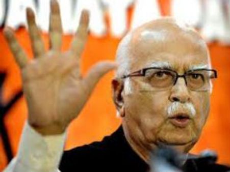 கர்நாடக முதல்வரை மாற்ற அத்வானி எதிர்ப்பு: சட்டசபையை கலைக்க அறிவுறுத்தல்!