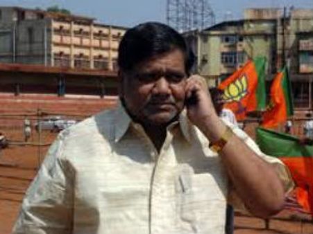 புதிய நில மோசடி புகாருடன் கர்நாடக முதல்வராக ஷெட்டர் பதவியேற்பு!