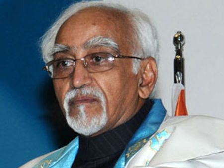 துணை ஜனாதிபதி தேர்தல்: வேட்புமனு தாக்கல் செய்தார் ஹமீது அன்சாரி