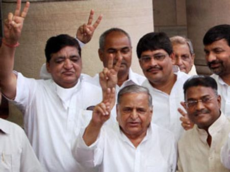 குடியரசுத் தலைவர் தேர்தல்: தவறுதலாக முதலில் சங்மாவுக்கு ஓட்டுப்போட்ட முலாயம்சிங்