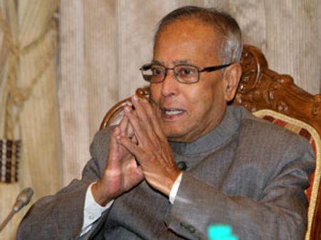 527 எம்.பிக்களின் ஆதரவு பிரணாப் முகர்ஜிக்கு- சங்மாவுக்கு 208!