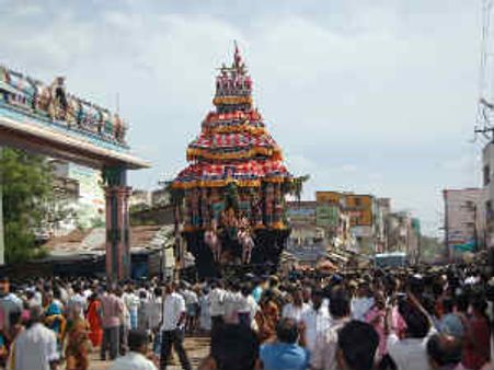 ஆடித்தபசு: ஊசிமுனையில் தரிசனம் தரும் கோமதியம்மன்