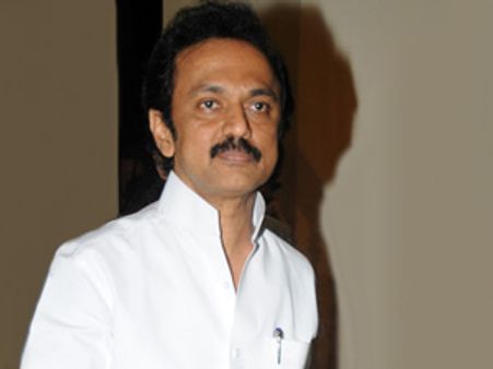 டெசோ மாநாட்டு தீர்மானங்களை கொடுக்க ஐ.நா. செல்லும் மு.க.ஸ்டாலின்