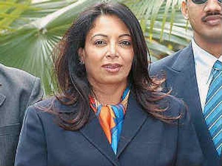 நீரா ராடியா: 5,800 தொலைபேசி உரையாடல்களையும் தாக்கல் செய்ய சுப்ரீம் கோர்ட் உத்தரவு