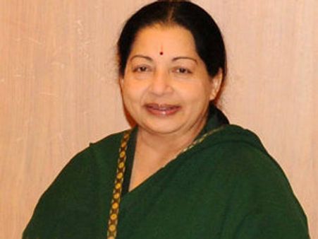 இலங்கையில் ஜெயலலிதா-மன்மோகன் சிங்கை இழிவுபடுத்தி கார்ட்டூன், பேனர் வைத்த சிங்களர்கள்