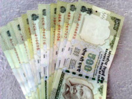 அமெரிக்க டாலருக்கு இணையான ரூபாய் மதிப்பு ரூ54 ஆக உயர்வு!