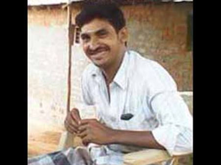 ராஜபக்சேவின் இந்திய வருகைக்கு கண்டனம்: சேலத்தில் ஆட்டோ டிரைவர் தீக்குளிப்பு