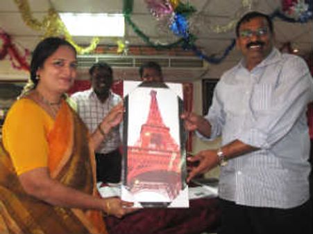 துபாயில் வான‌லை வ‌ள‌ர்த‌மிழ் இல‌க்கிய‌ அமைப்பின் சிற‌ப்பித‌ழ்க‌ள் வெளியீடு ம‌ற்றும் க‌விய‌ர‌ங்க‌ம்