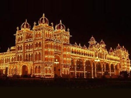 தசரா பண்டிகை: மைசூர் அரண்மனையில் சைக்கிள் மூலம் மின்சாரம் தயாரிக்கும் திட்டம் அறிமுகம்