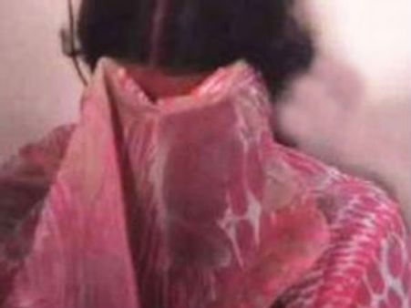 இச்சையைத் தீர்க்கவும், வேலைக்காரி போலவும்... கணவரின் பிடியிலிருந்து மீண்ட பெண் புகார்!