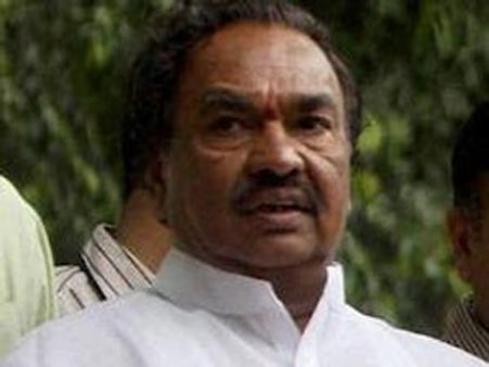 காந்தி ஜெயந்தி..மாமிச உணவு திருவிழாவில் வகையாய் சாப்பிட்ட கர்நாடக பாஜக தலைவர் ஈஸ்வரப்பா