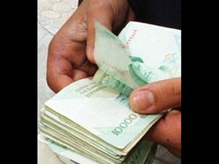 ஈரான் கரன்சியின் மதிப்பு 40% சரிவு: நாடு முழுவதும் போராட்டங்கள்