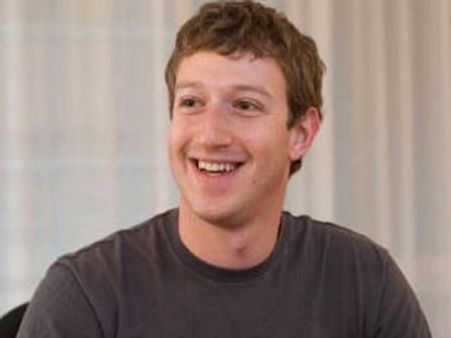 பேஸ்புக் 'ஓனரிடம்' ஏன் 'கிரே கலர்' டிசர்ட் மட்டும் நிறைய இருக்கு தெரியுமா?