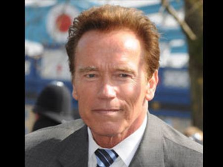 அர்னால்டு ஸ்வார்ஸ்னேகர் விபத்தில் பலியானதாக டிவிட்டரில் தீயாக பரவிய வதந்தி