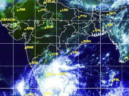 அதே இடத்தில் புதிய காற்றழுத்த தாழ்வு நிலை.. பலத்த மழைக்கு வாய்ப்பு