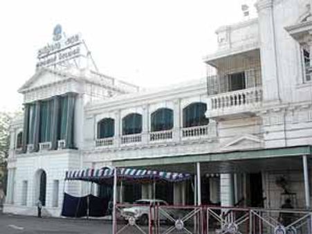 தேமுதிக (ஜெ) அணிக்கு ஸ்டாலினுக்குப் பின்னால் 5வது வரிசையில் இடம்!